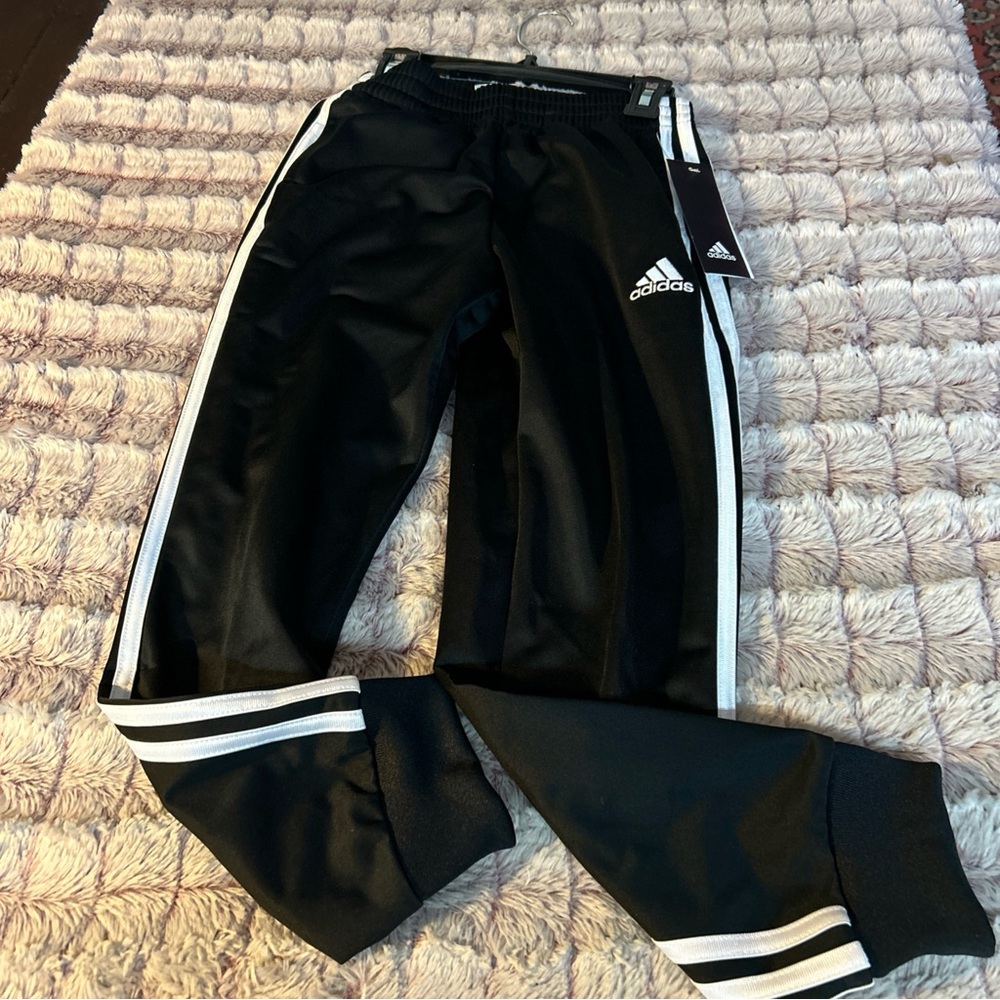 New Boy Adidas Activewear Size small or 8